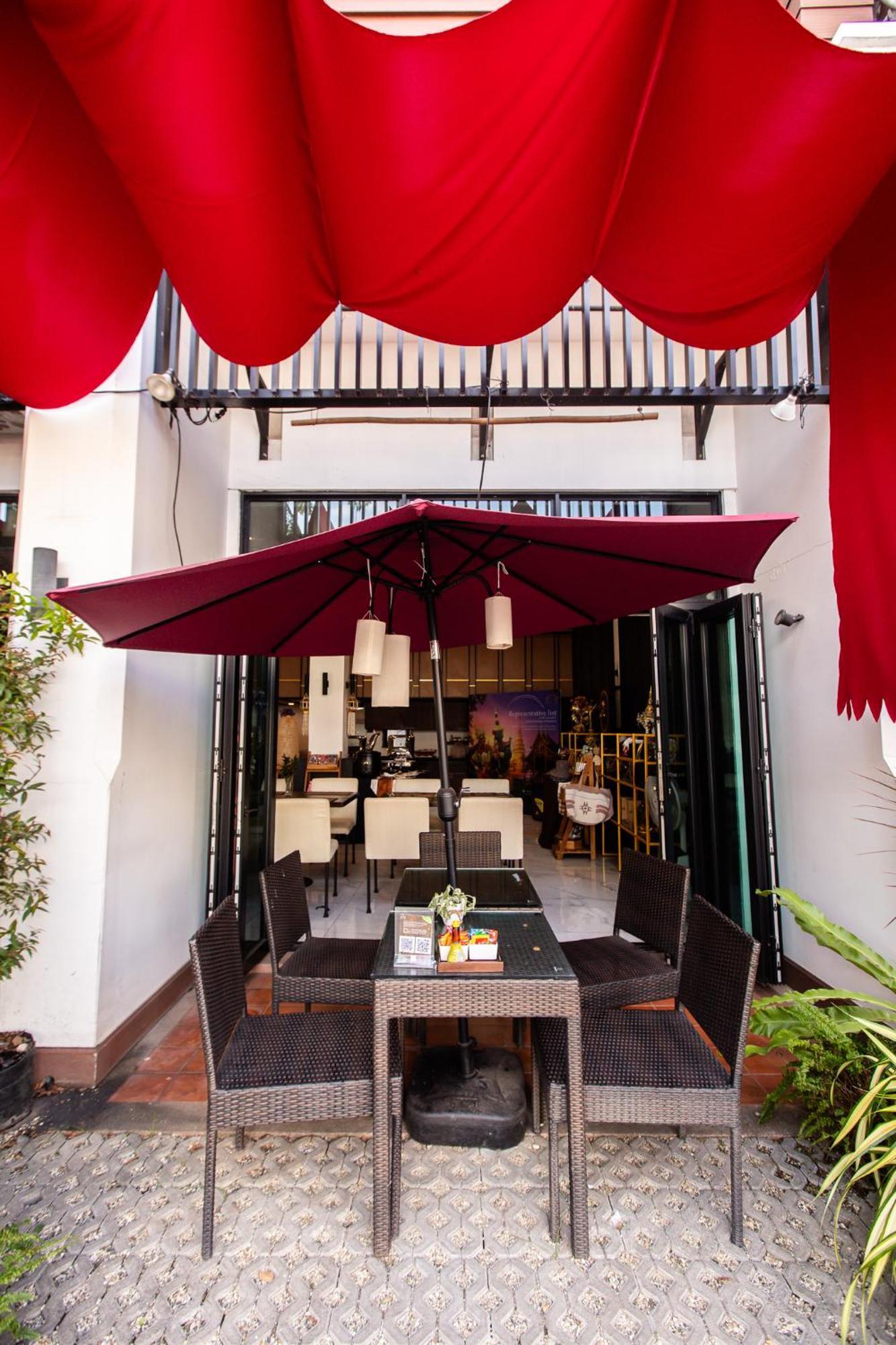 The Experience Walking Street Chiang Mai Hotel Luaran gambar